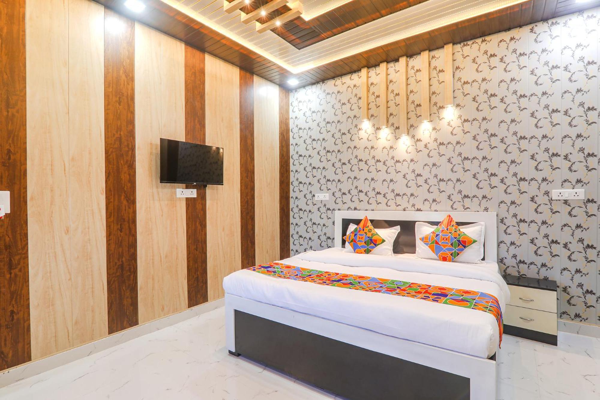 Fabhotel Uma Yugul Ayodhya Dış mekan fotoğraf